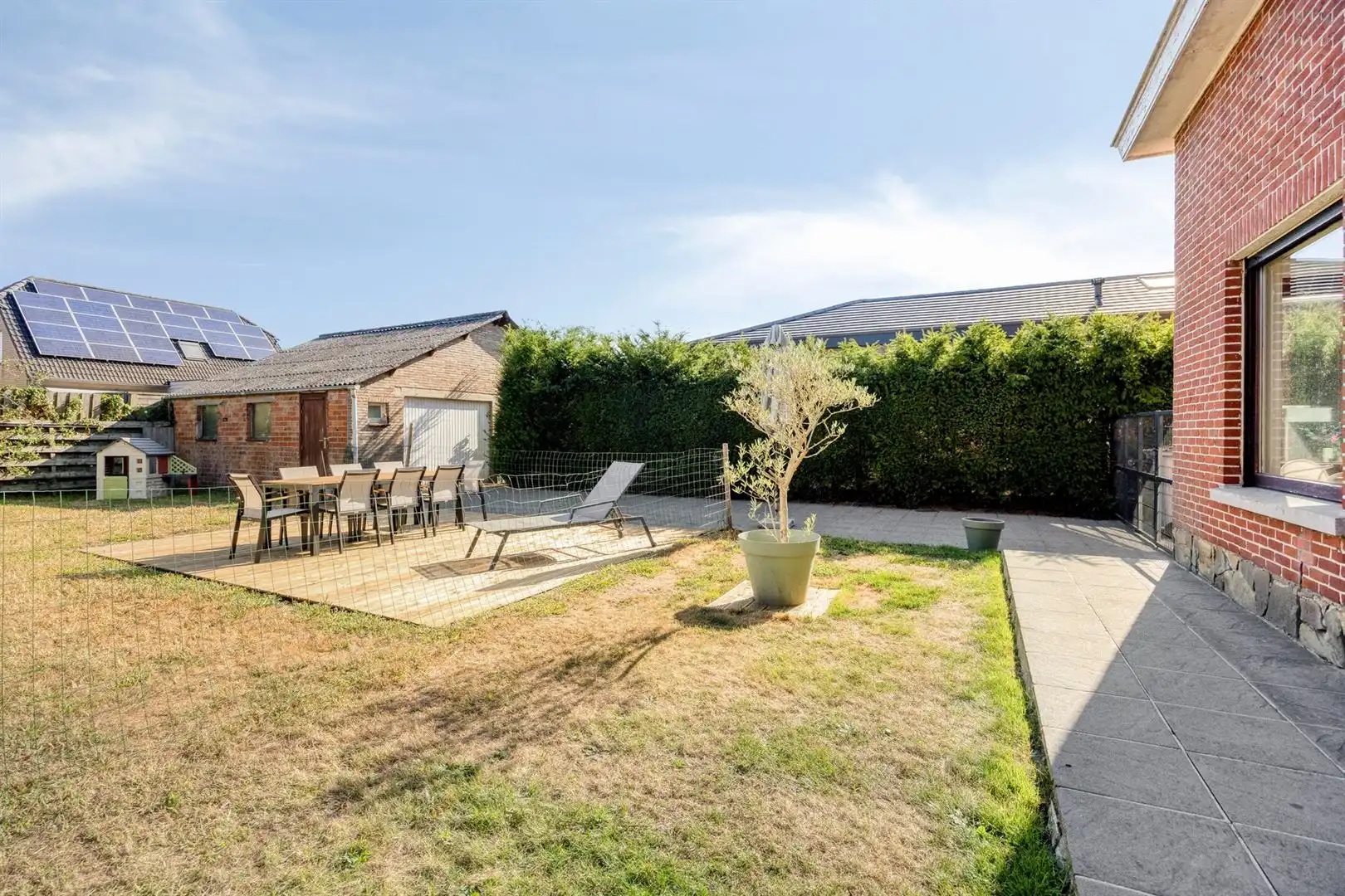 instapklare, hedendaags en stijlvol ingerichte woning met heerlijke tuin en garagebox foto 23