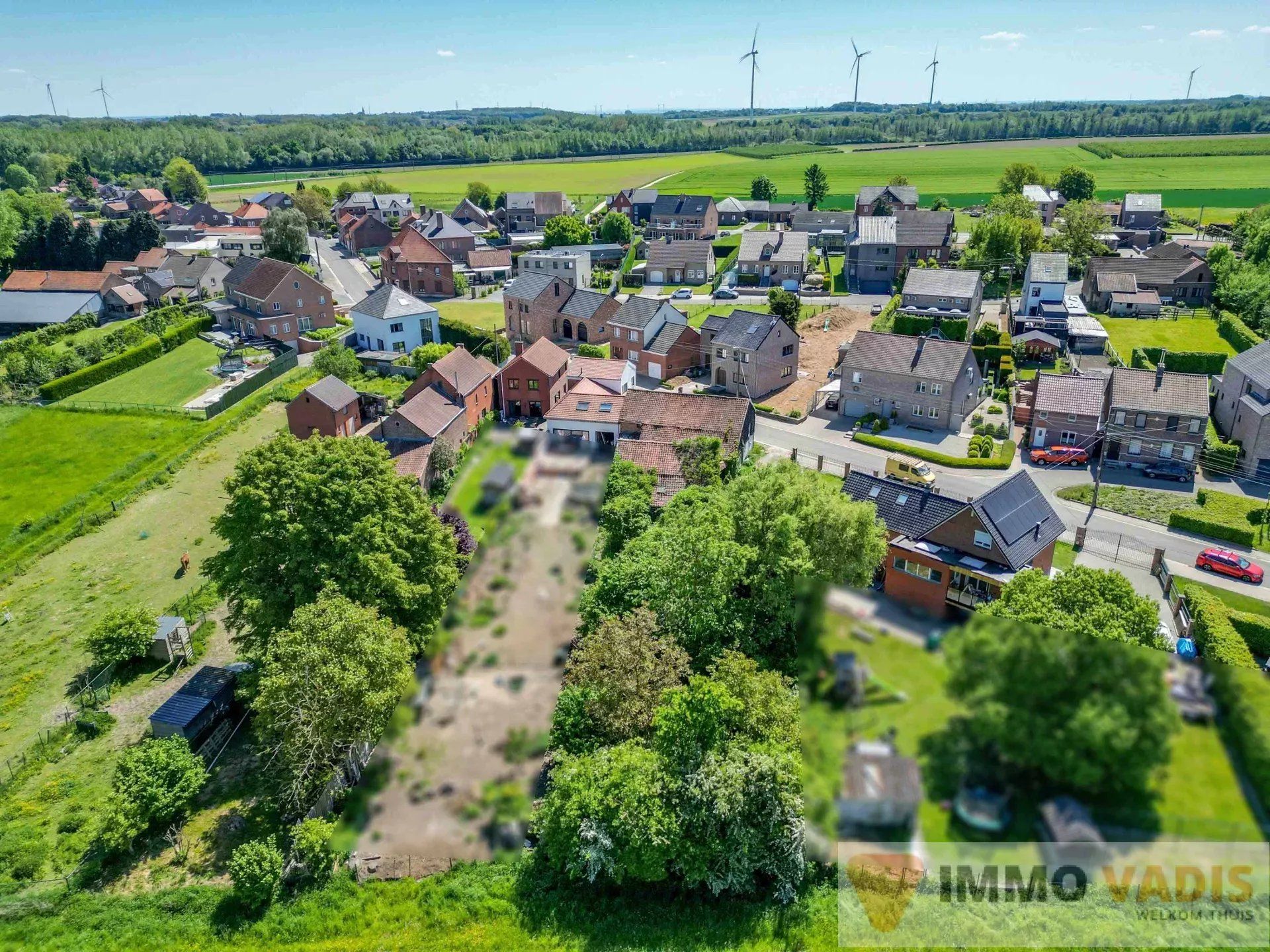 Te renoveren hoeve met binnenkoer en stallingen foto 18