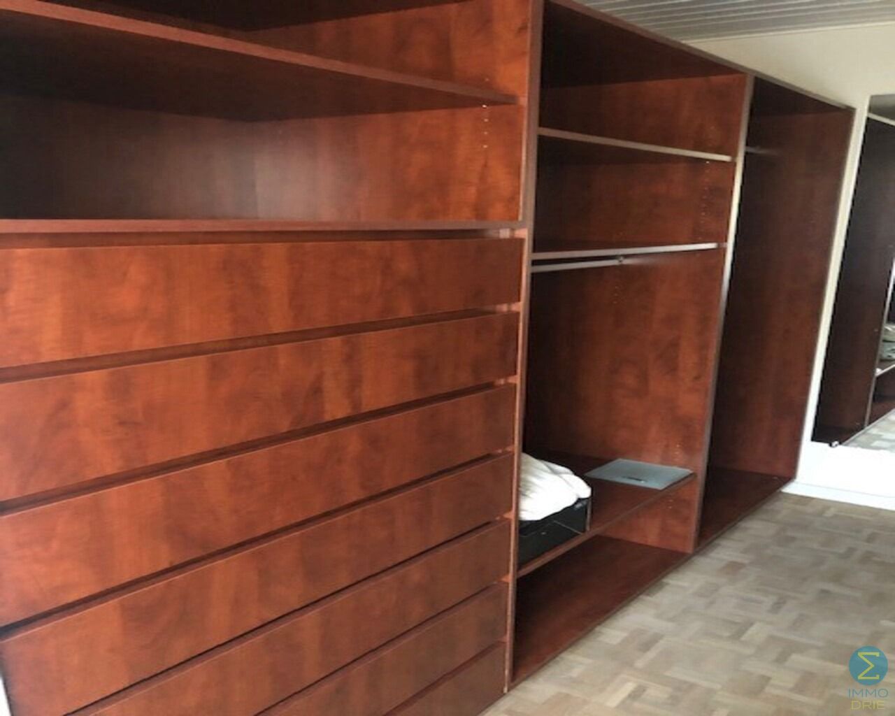 Vrijstaande woning van 340m². foto 15