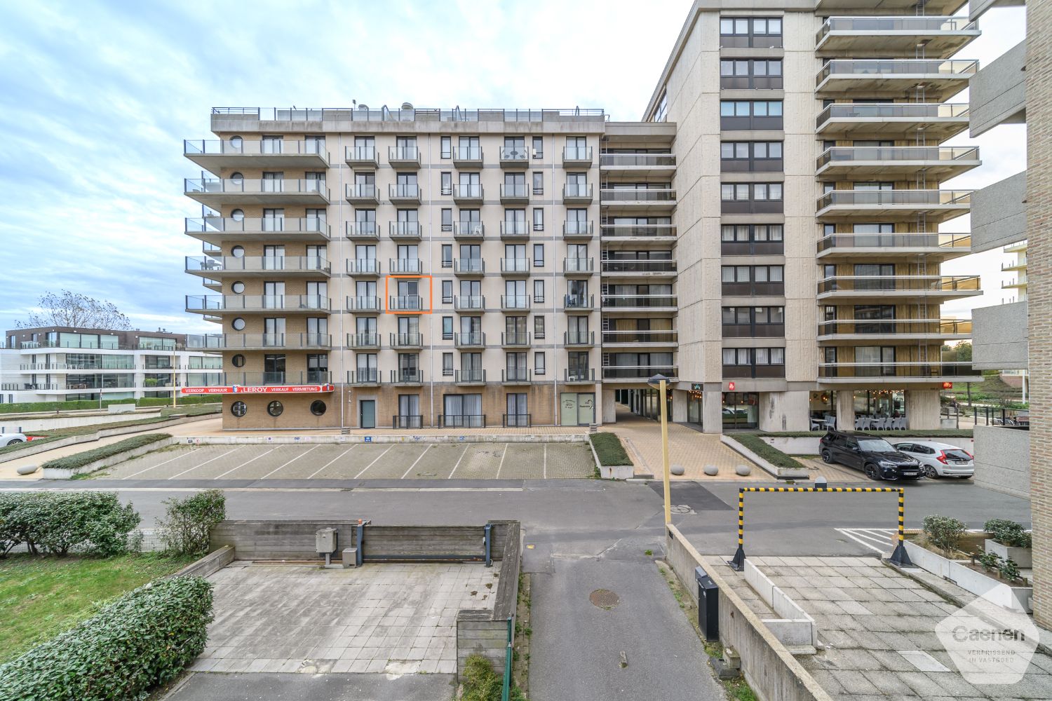 Prachtig gerenoveerd 1-slaapkamerappartement op de 3de verdieping – Topligging aan zee en centrum foto 2