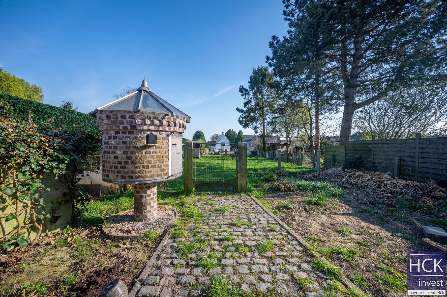 WANNEGEM-LEDE - Te renoveren/herbouwen woning in hartje van het pittoreske Wannegem!! foto 3