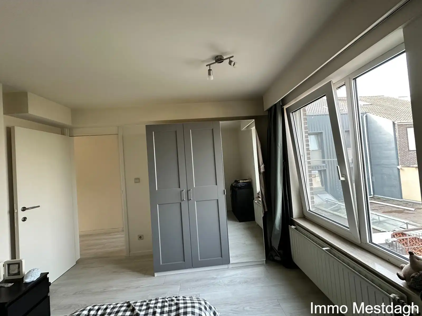 Stijlvol & Energiezuinig Appartement met Parking – Net buiten de Kleine Ring foto 9