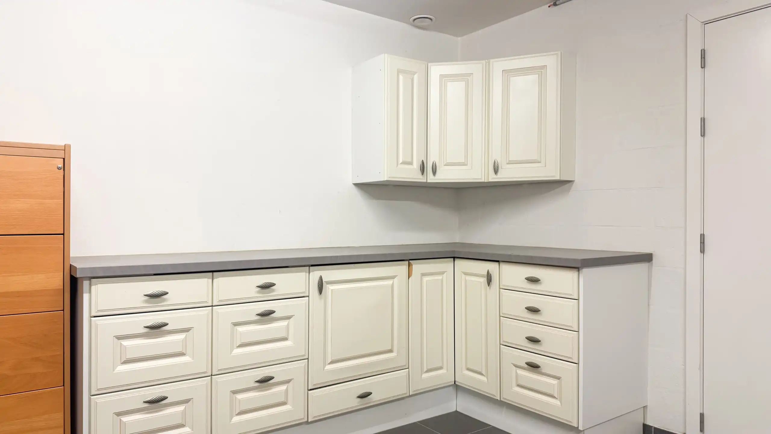 Veelzijdig investeringspand met 10 kamers, lift en kelder! foto 5