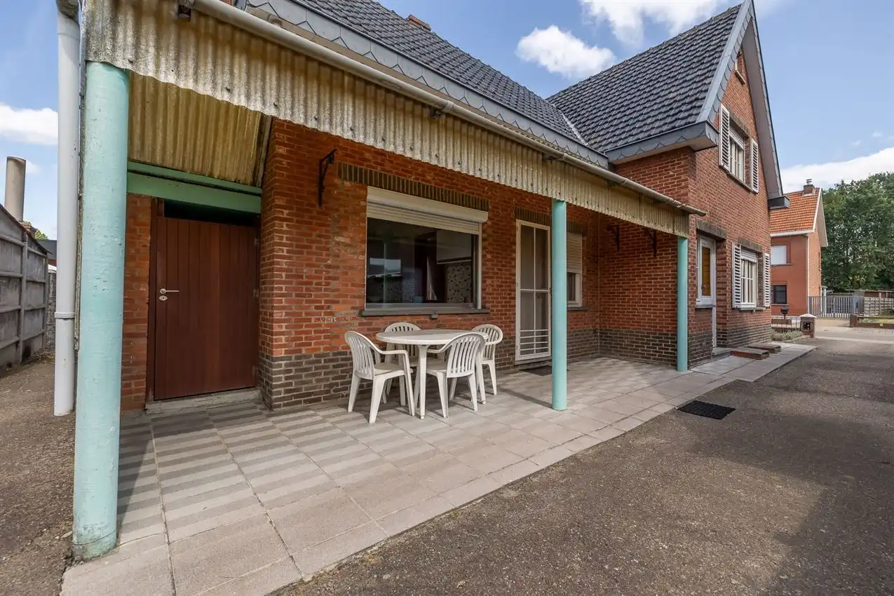  Retro parel in een groene omgeving op 11are70ca foto 22
