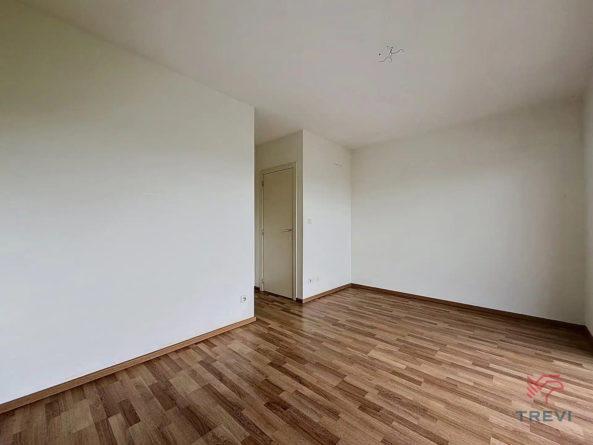 Appartement 2 slaapkamers, tuin - PARKEERPLAATS EN KELDER foto 5
