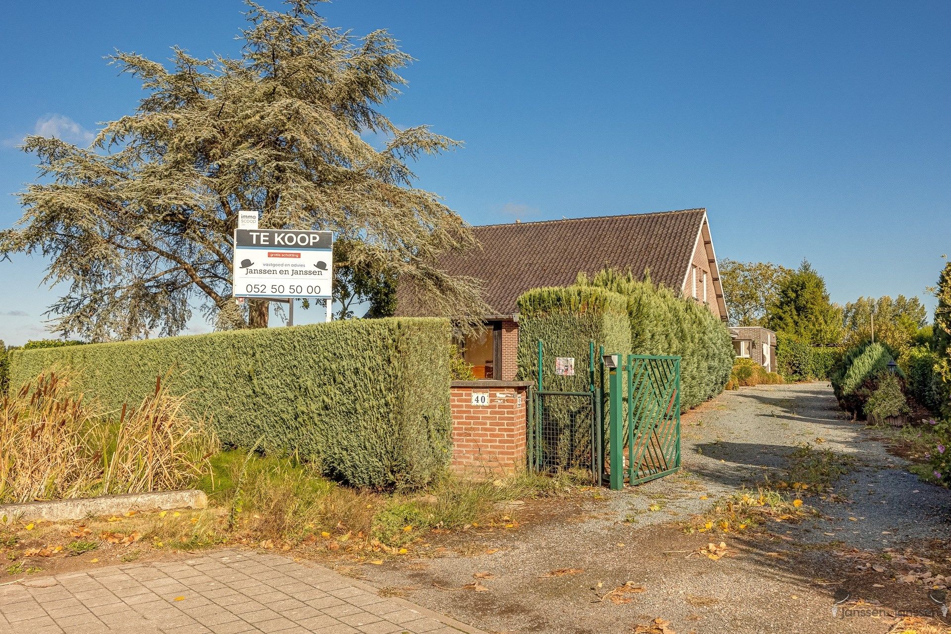 Te renoveren woning op unieke landelijke locatie! foto 5