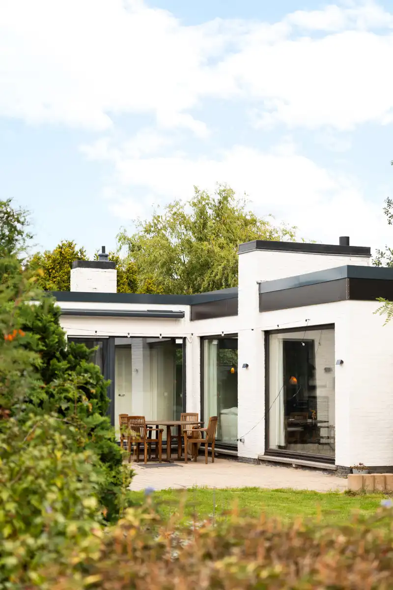 Lichtrijke, gelijkvloerse woning op ruim perceel foto 27