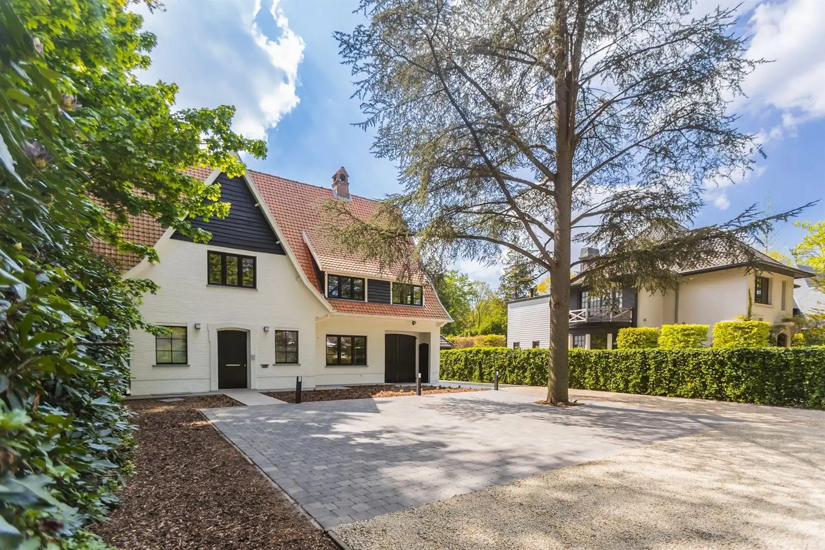 Uitzonderlijke villa bij het dorpscentrum en het park foto 3