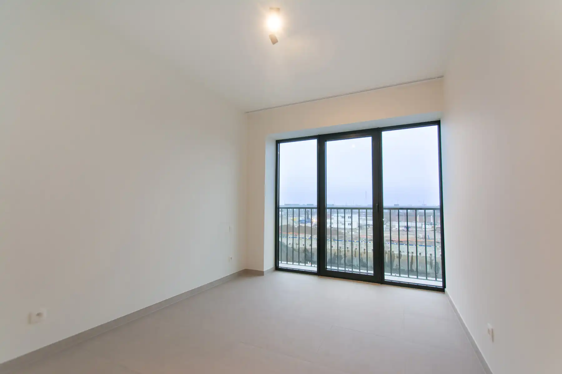 Prachtig nieuwbouwappartement met 2slpk. en balkon foto 9