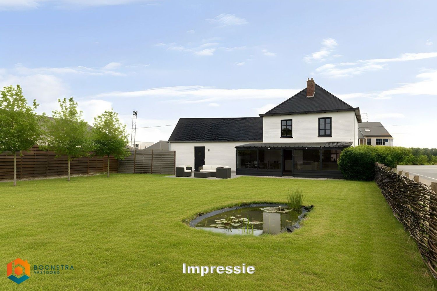Renovatieproject met potentieel voor ruime ééngezinswoning te Putte foto {{pictureIndex}}