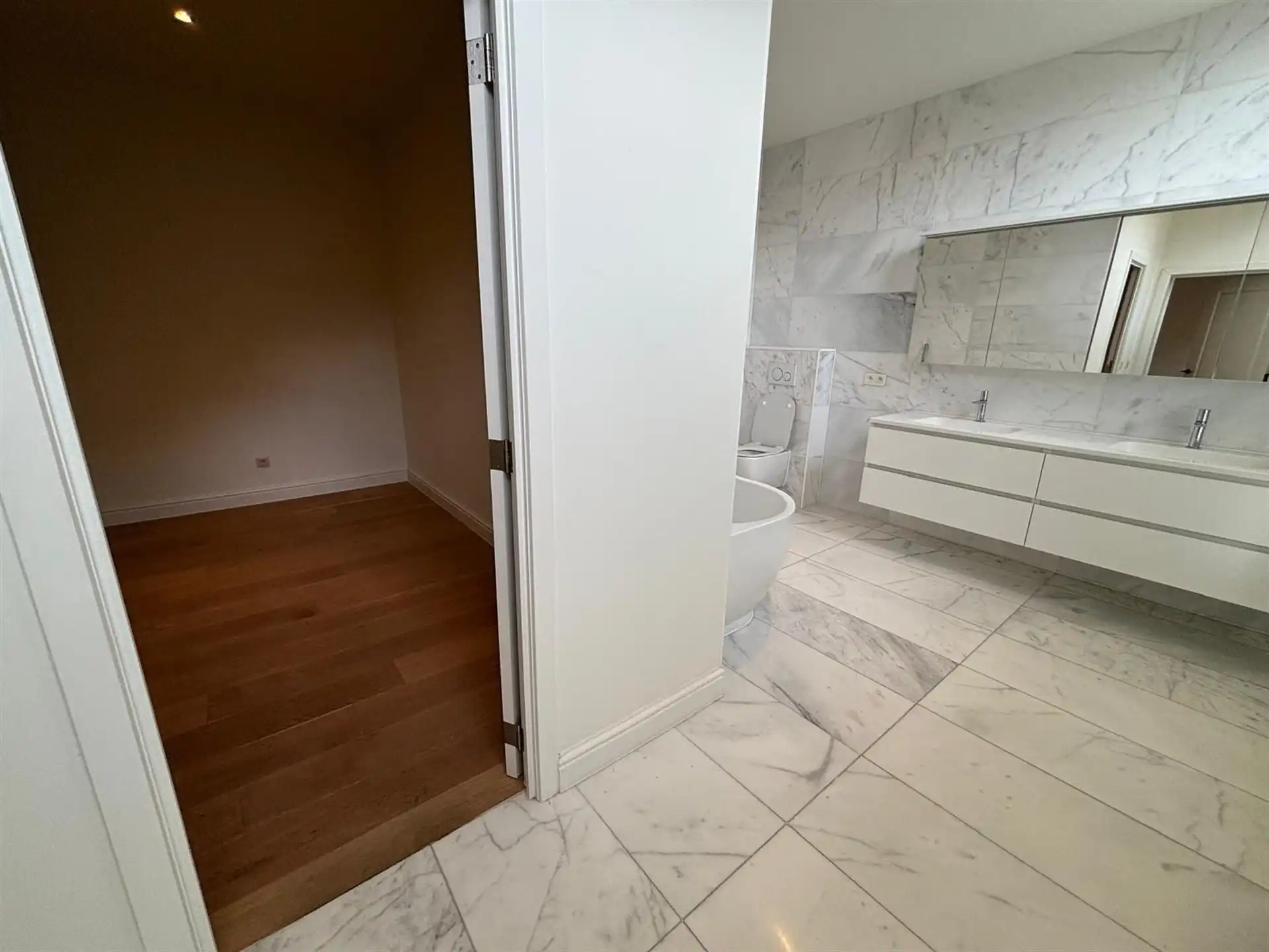 Luxe appartement van 173 m² op het Keizersplein te Aalst foto 13