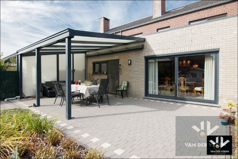 Instapklare en energiezuinige woning met veel licht en ruimte in rustige straat, ideaal voor gezinnen of kangoeroewonen! foto 3