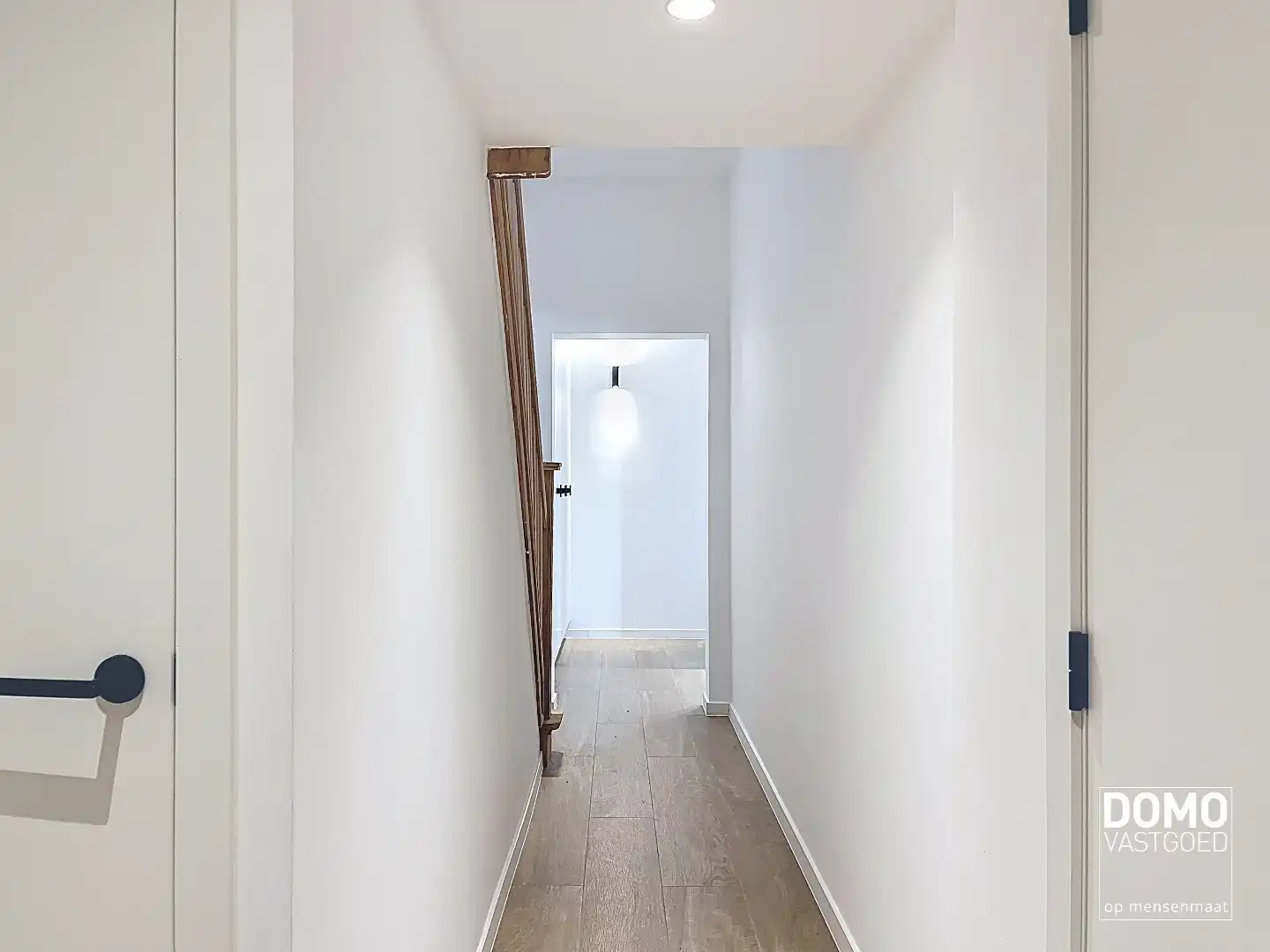 Instapklare totaalrenovatie met luxueuze afwerking, 4 slaapkamers en zuidgerichte tuin foto 6