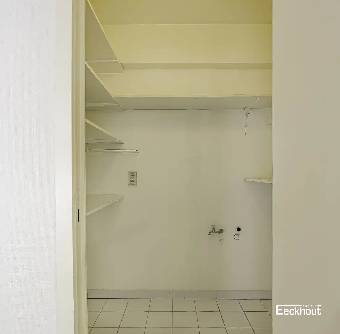 Mooi en centraal gelegen 2 slaapkamerappartement met open zicht! foto 11
