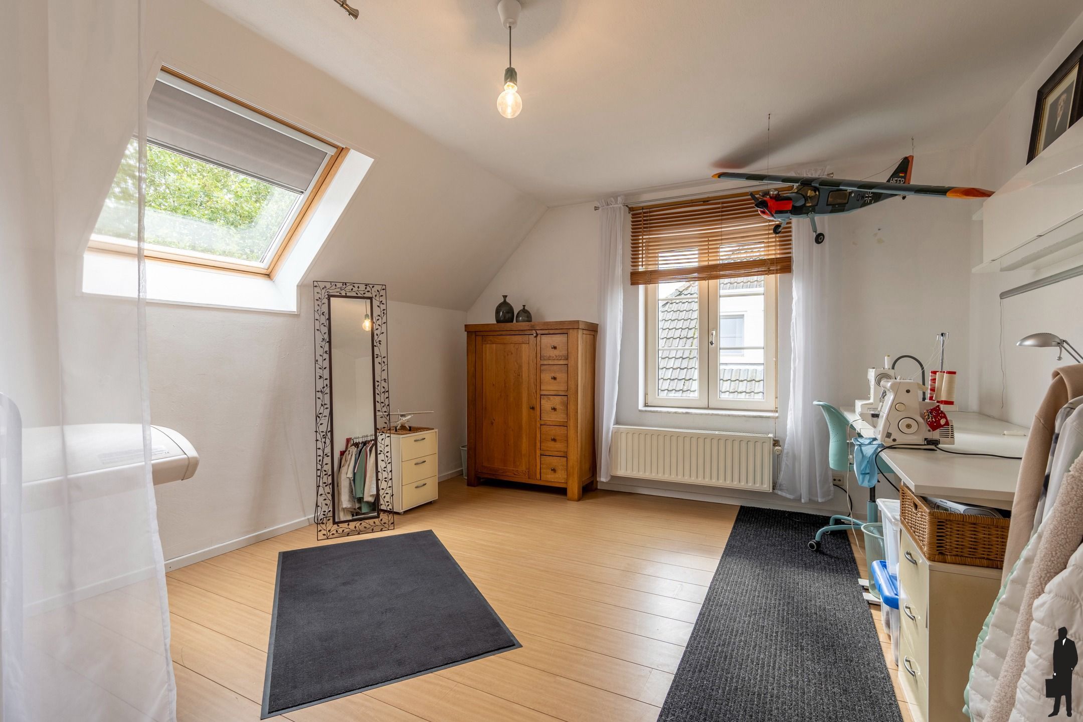 Gezinswoning met 3-4 slpks, 2 bdks op perceel van ca. 721m² foto 18