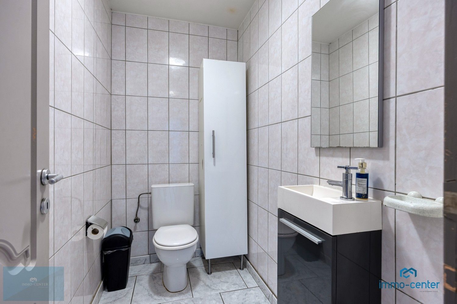 Lichtrijk en Instapklaar Appartement (150 m²) met 3 Slaapkamers en 2 Ondergrondse Parkeerplaatsen in Genk foto 25