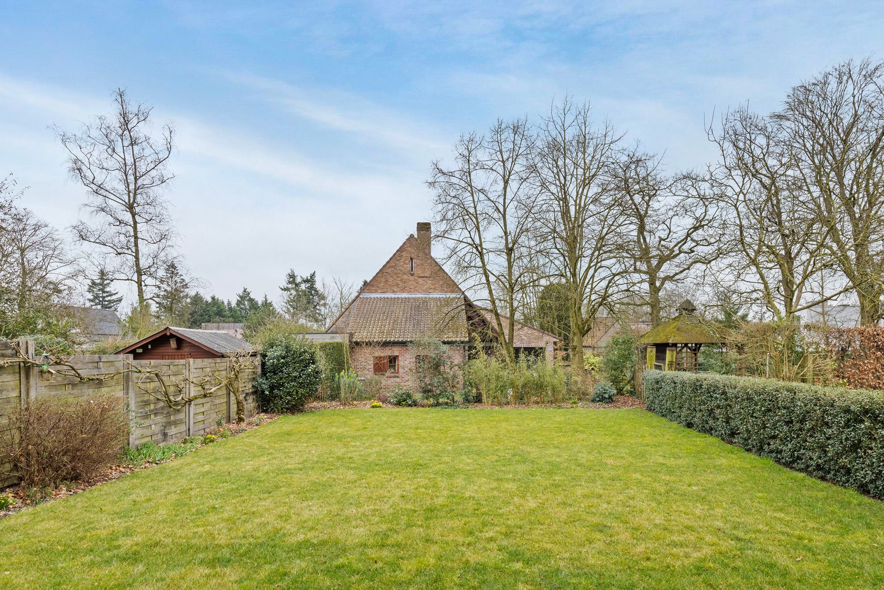 Charmante Woning met Prachtige Tuin in Sint-Martens-Latem foto 4