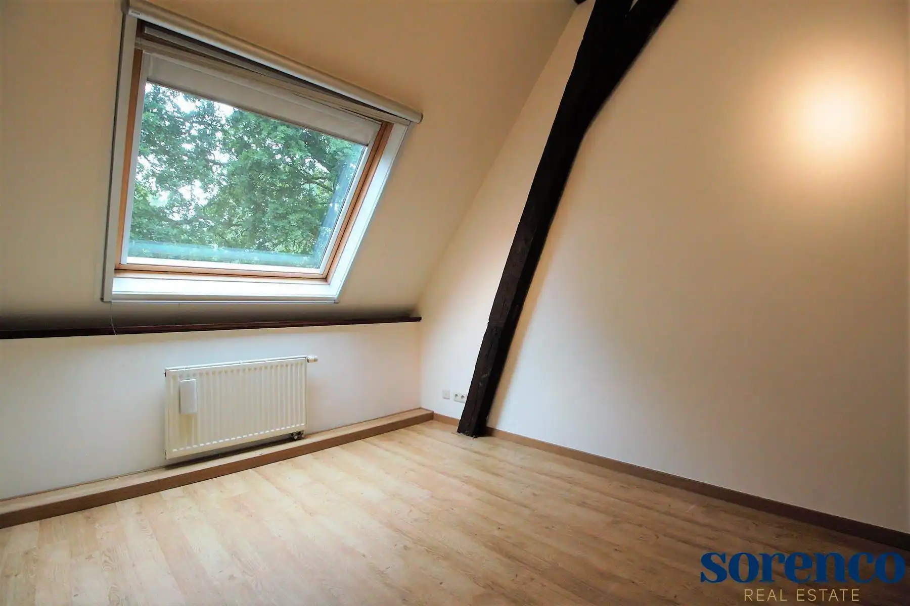 Unieke 4 slpkr villa in privatief domein in Edegem. foto 16