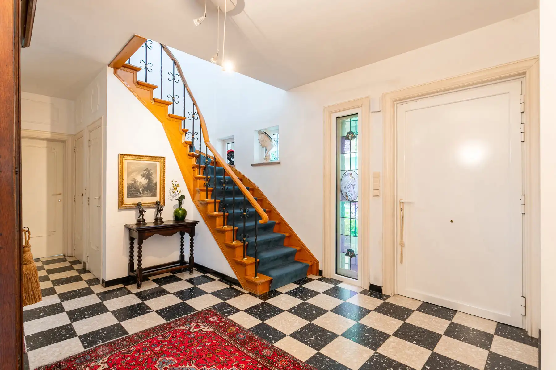 Goed gelegen karaktervolle villa foto 3