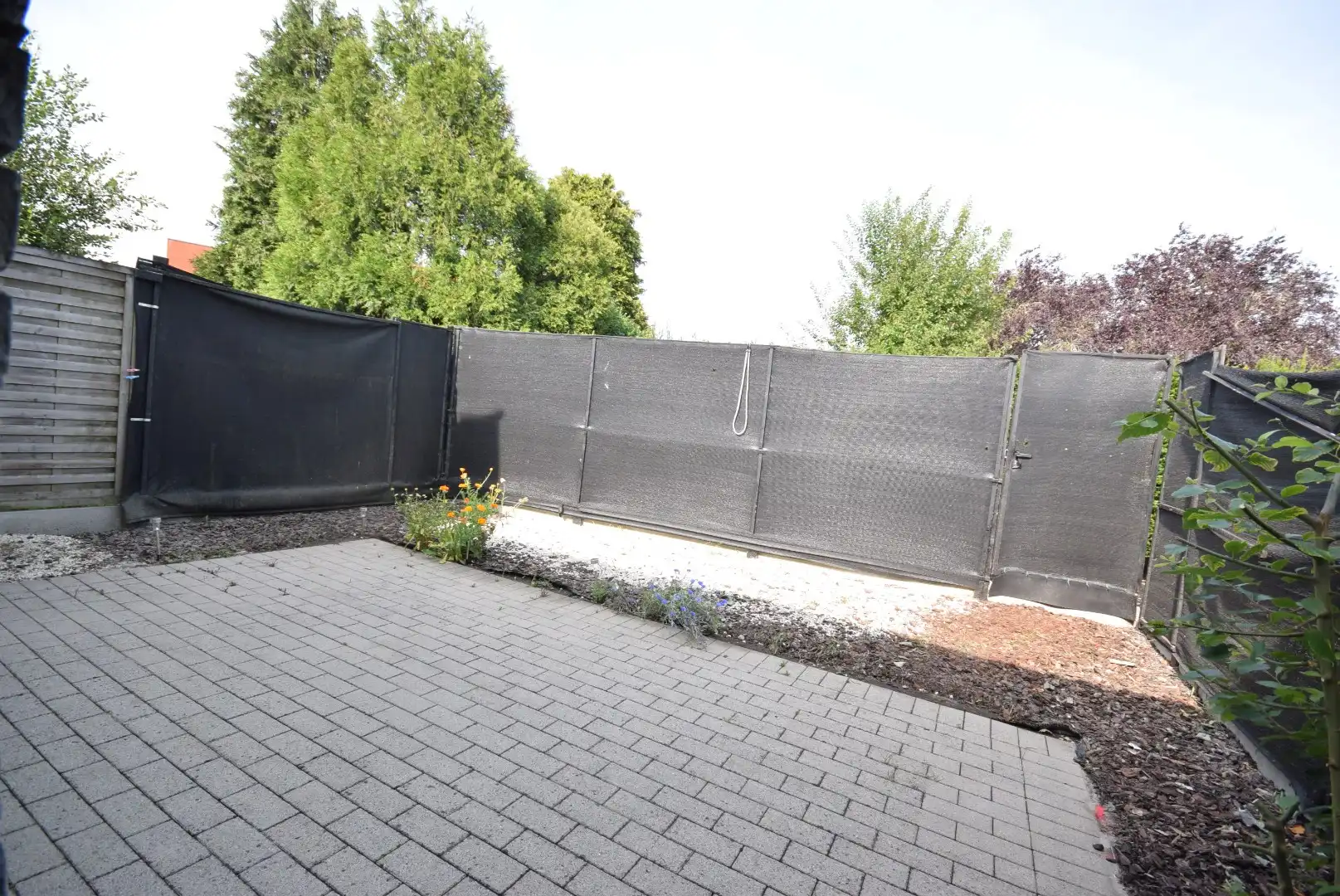 GEZELLIGE GELIJKVLOERSE WONING MET TUIN, TERRAS EN PRIVATIEVE PARKING foto 13