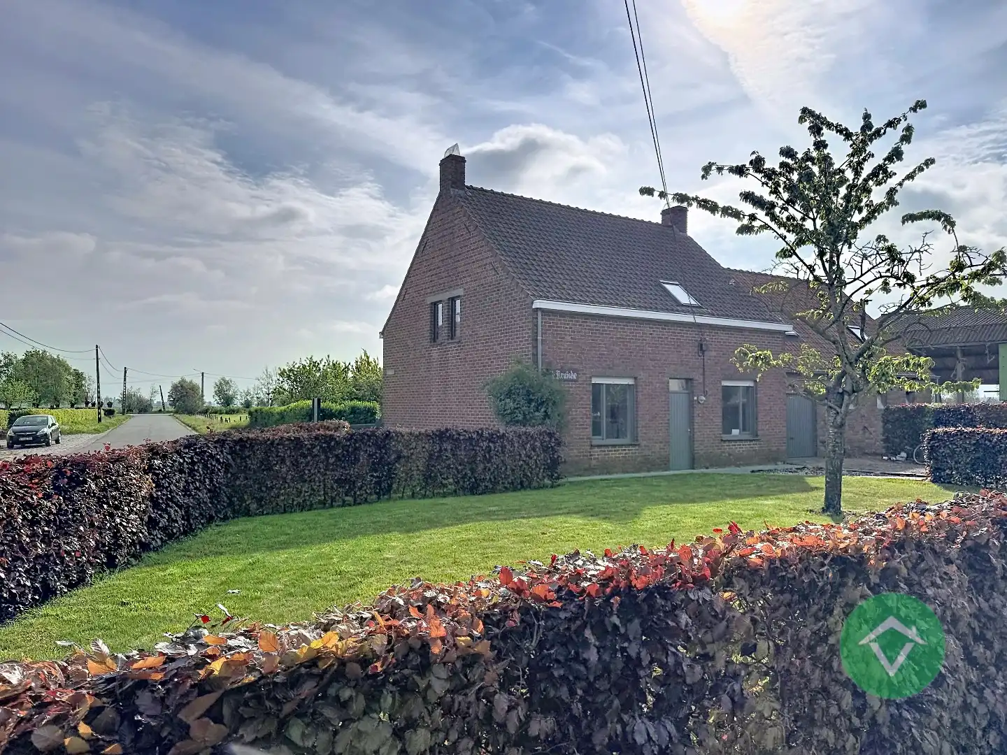 Woning met 3 slaapkamers en garage te Koekelare  foto 2