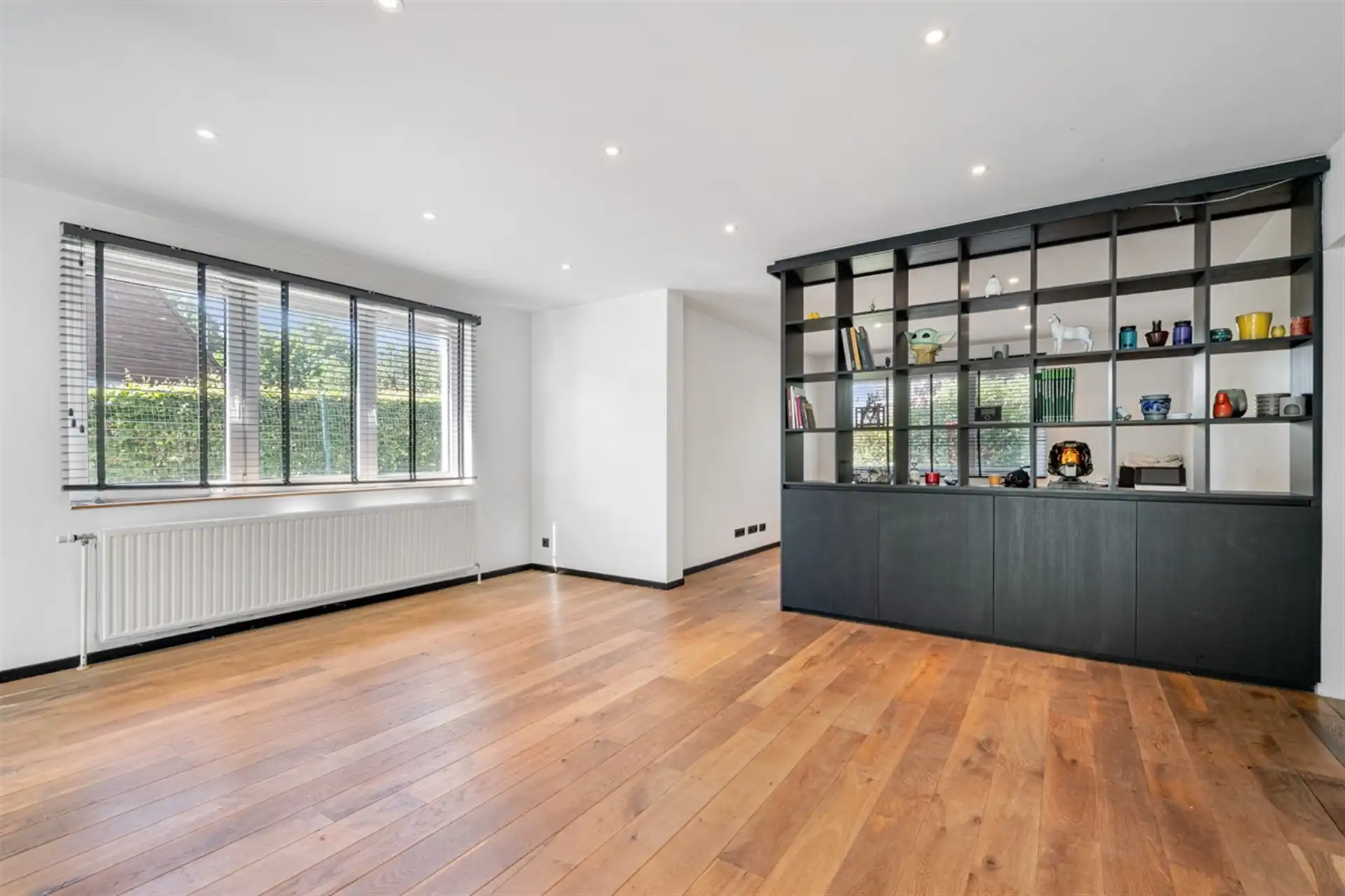 Prachtige HOB met vier slaapkamers, bureau en grote tuin foto 6