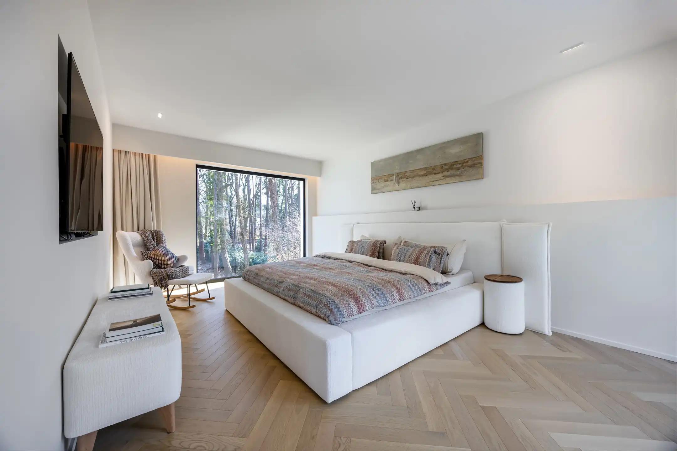 Exclusieve moderne villa met panoramisch zicht op groen foto 29