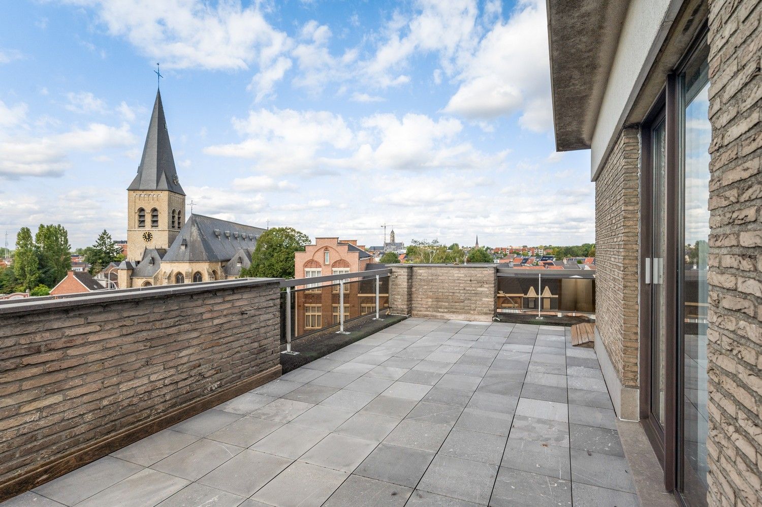 Prachtig verzorgd penthouse met 3 slaapkamers en 360° terras te Lier foto 14