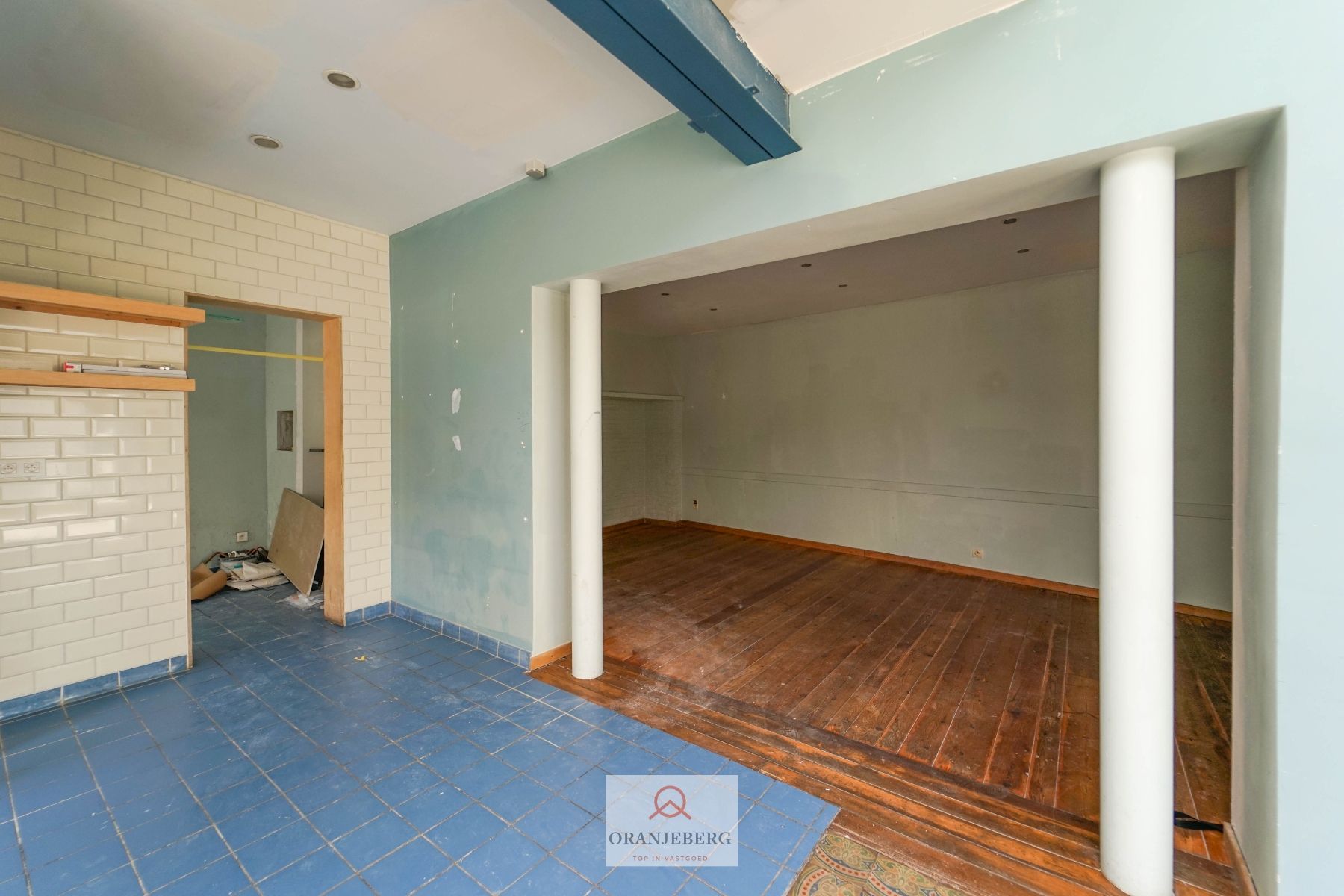 Horecavergund hoekpand met mooie visibiliteit in Papegaaistraat foto 9