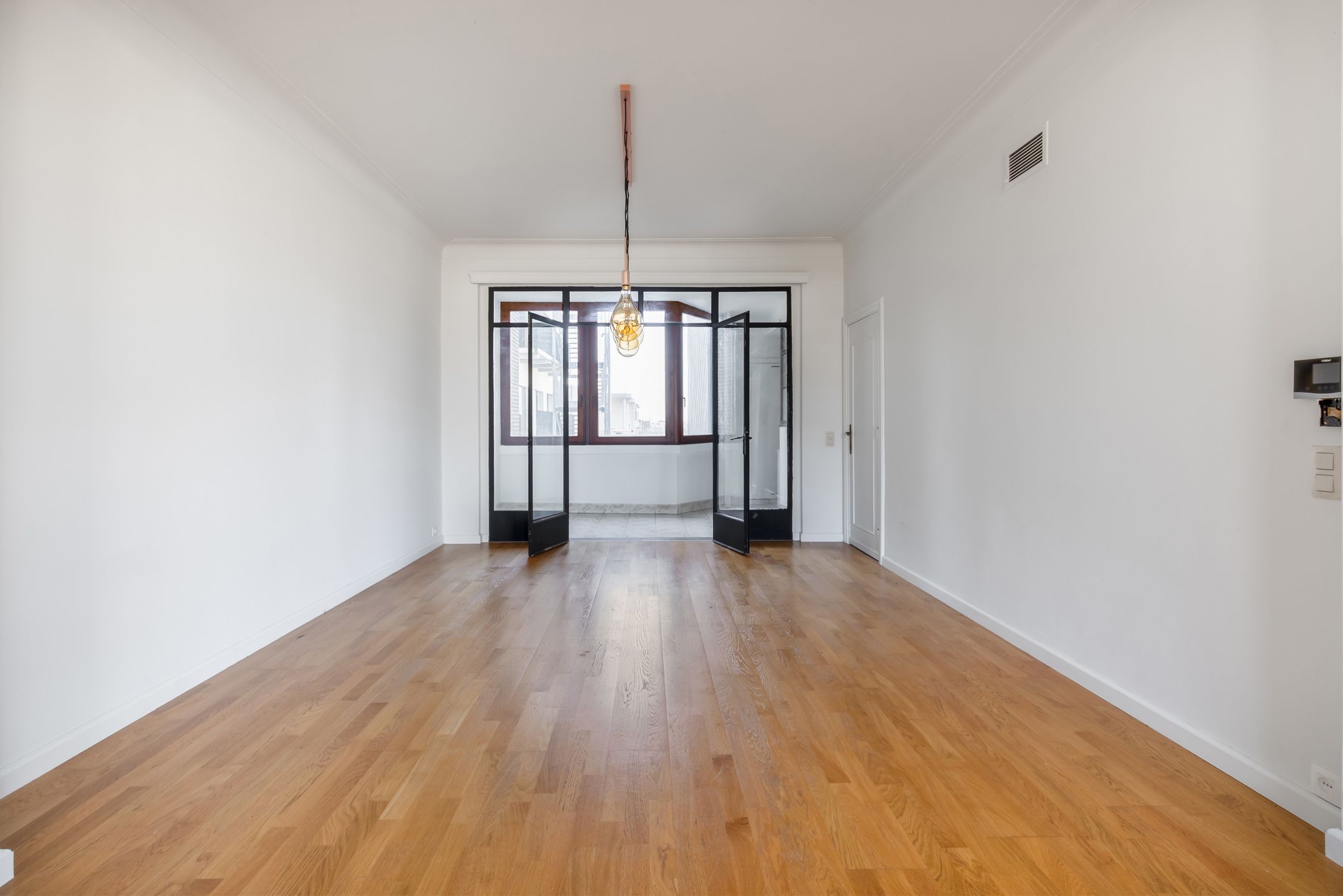 Riant licht appartement vlakbij Stadspark en centrum foto 16