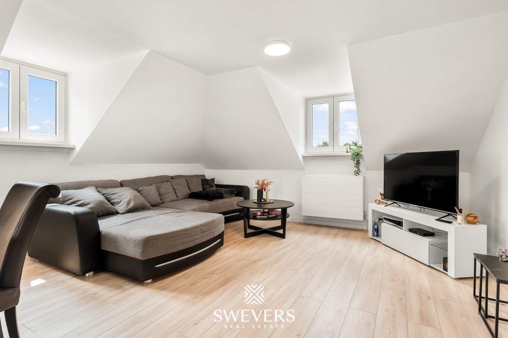 Instapklaar appartement met 2 slaapkamers in centrum Koersel foto 4