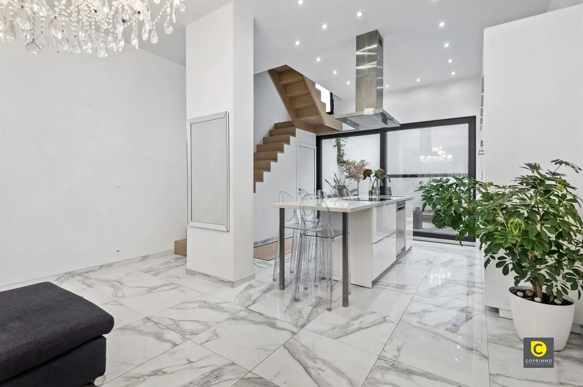 Instapklare woning met 2 à 3 slpks en stadstuin! foto 2