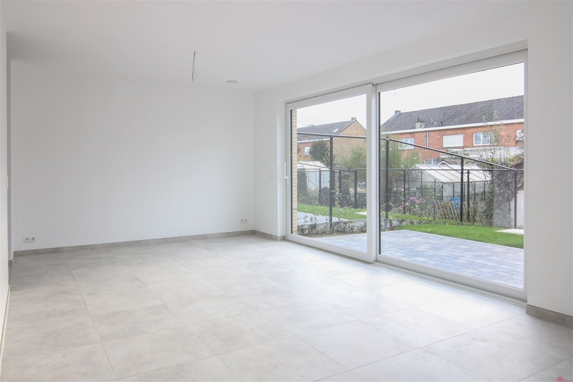 Energiezuinige woning te huur nabij het centrum van Wevelgem foto 4