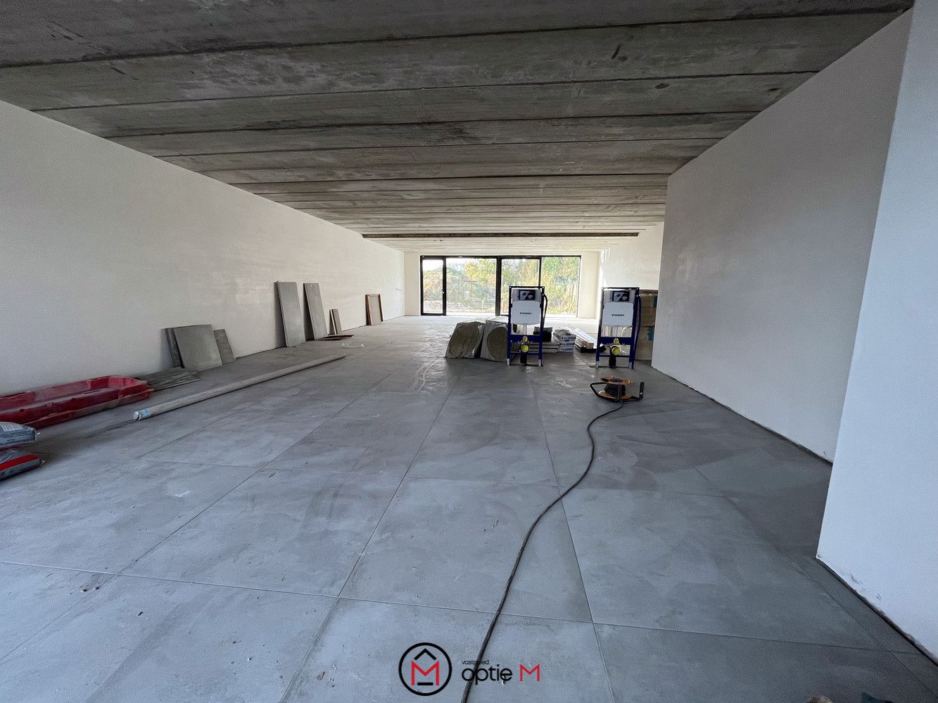 HANDELSPAND OP ZICHTLOCATIE IN BILZEN foto 3