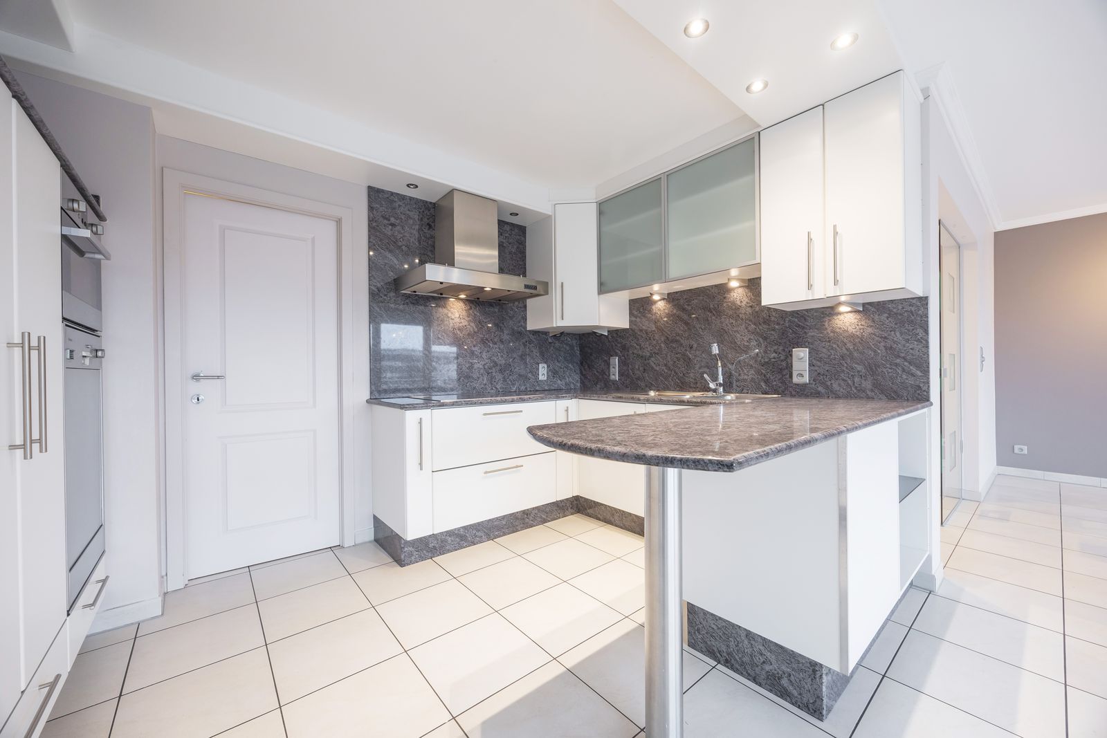 Royaal appartement met een zonnig terras op een toplocatie foto 7