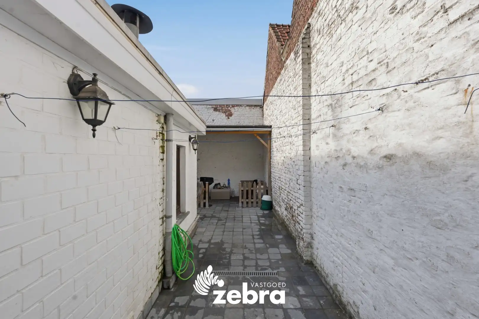Op te frissen woning met stadskoer nabij centrum Kortrijk! foto 20