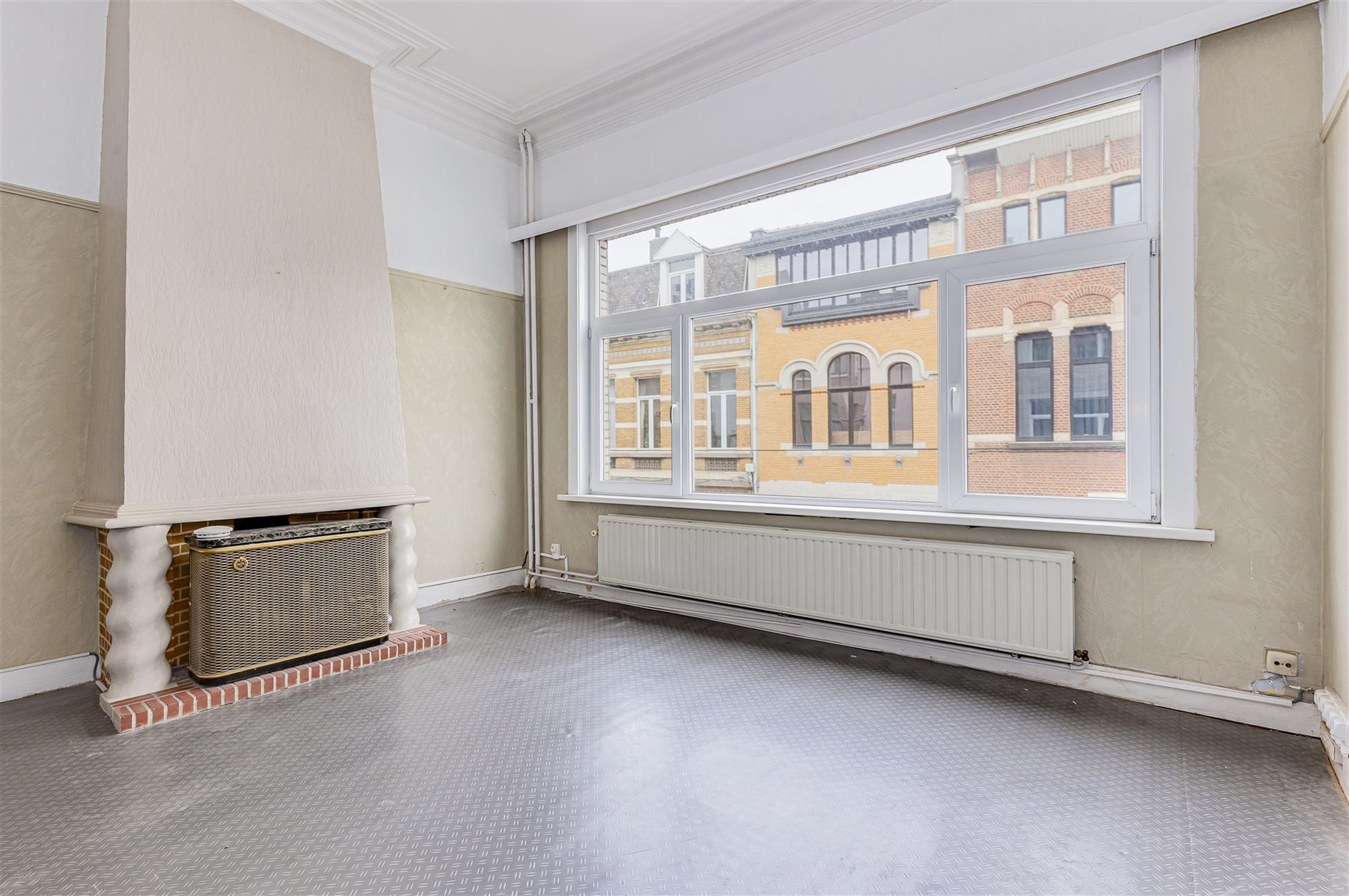 Charmante woning met enorm potentieel in hartje Berchem foto 10