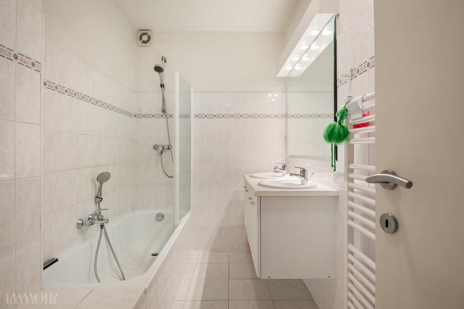 Instapklaar appartement met tuin en garage in Kapellen. foto 15