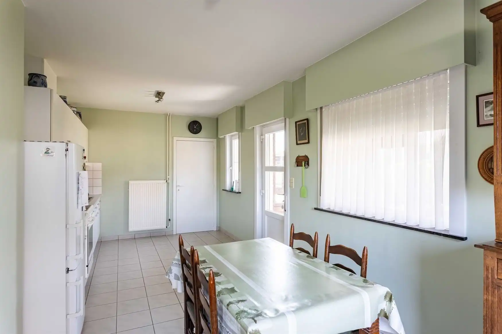 Ruime open bebouwing met zonnige tuin in Bachte-Maria-Leerne.  foto 7