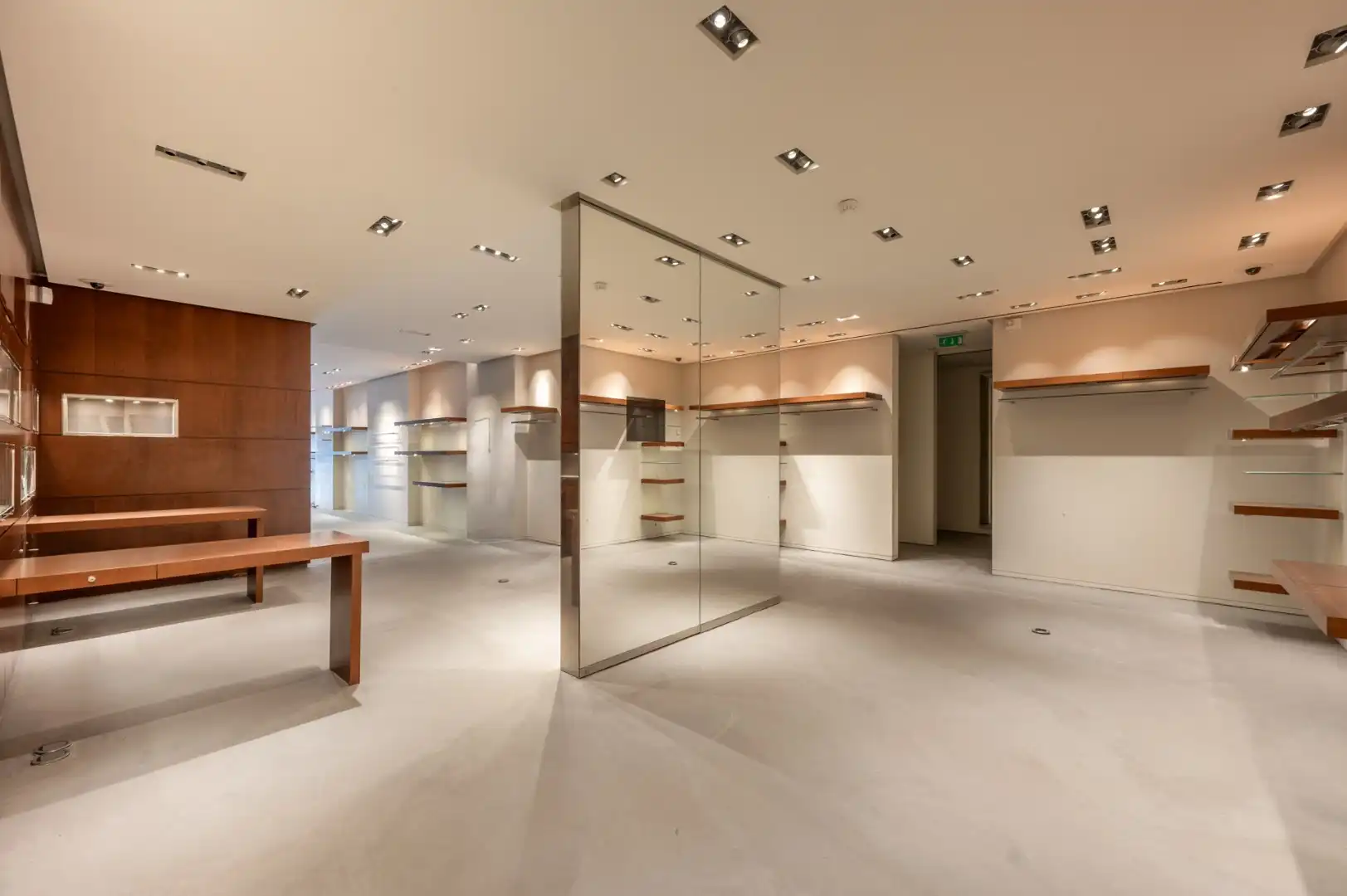 Exclusief handelspand op absolute toplocatie op de Kustlaan foto 5