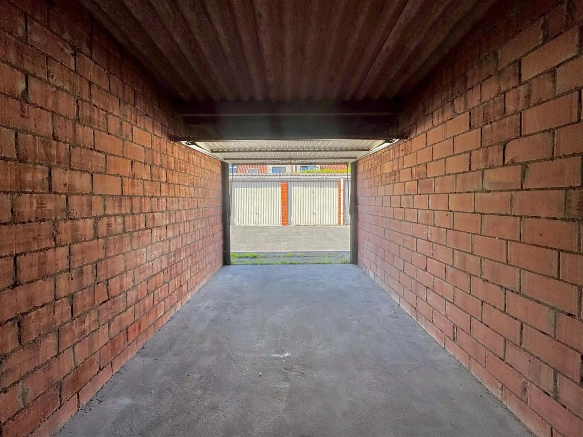 Parking/Garagebox foto 3