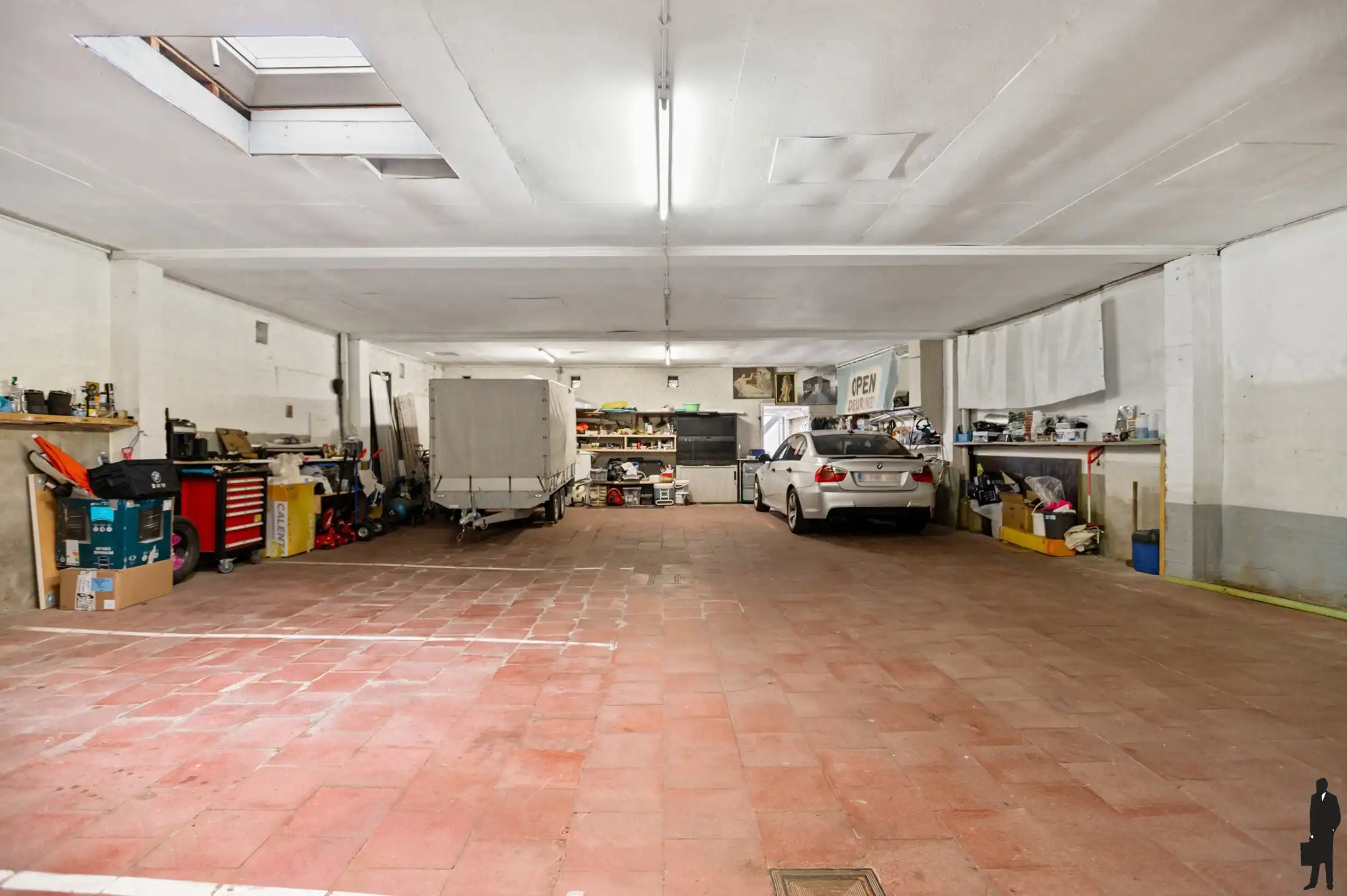 Appartementsgebouw op top-locatie te koop foto 6