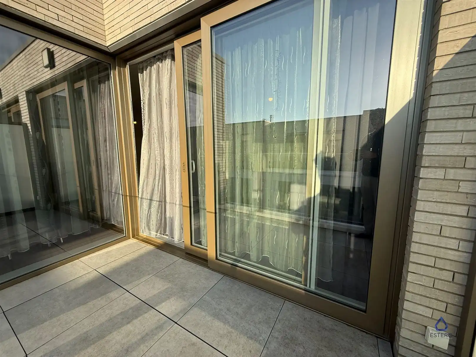Rustig gelegen 1-slpk appartement met terras en parking foto 11