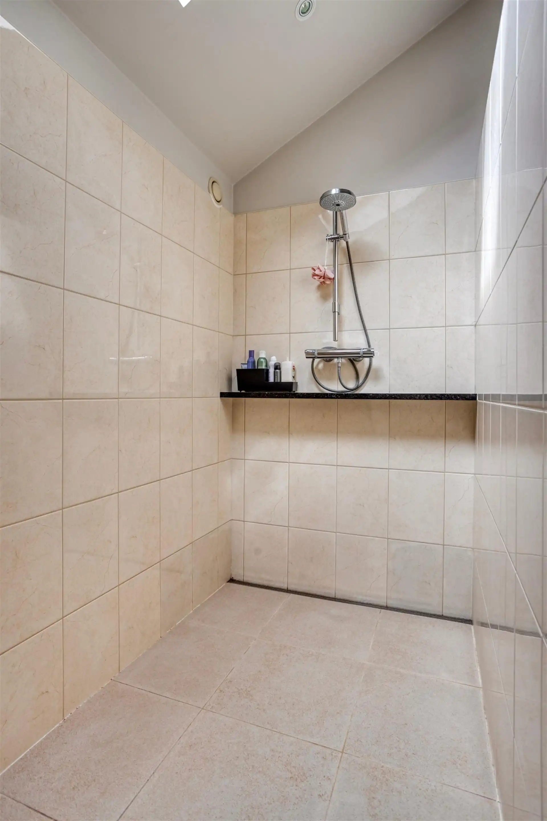 Exclusieve penthouse van ca. 225 m² waar luxe, ruimte en comfort perfect samenkomen. foto 11