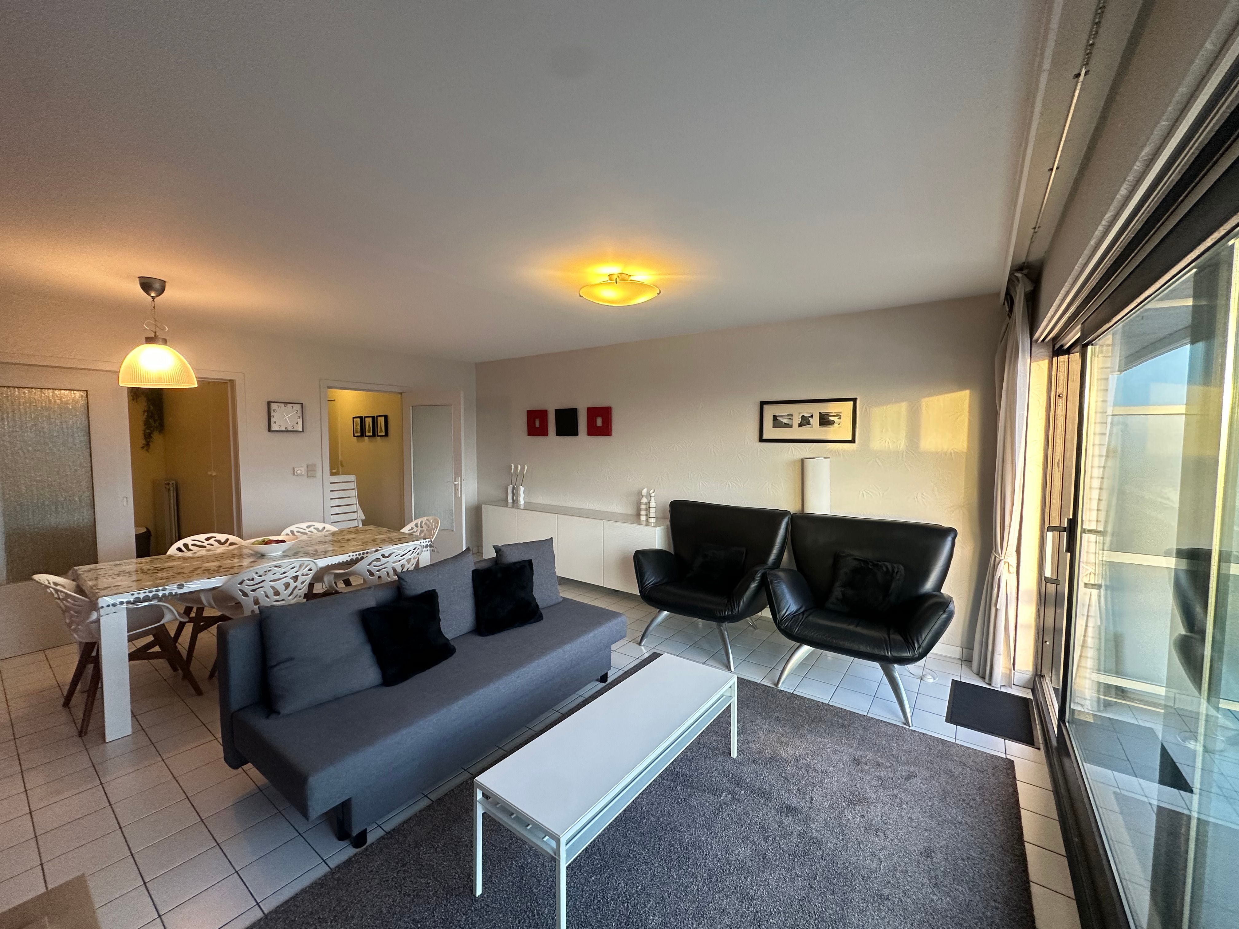 Instapklaar en gemeubeld appartement met één slaapkamer, gelegen op een toplocatie in Blankenberge met uitzonderlijk zicht. foto 5