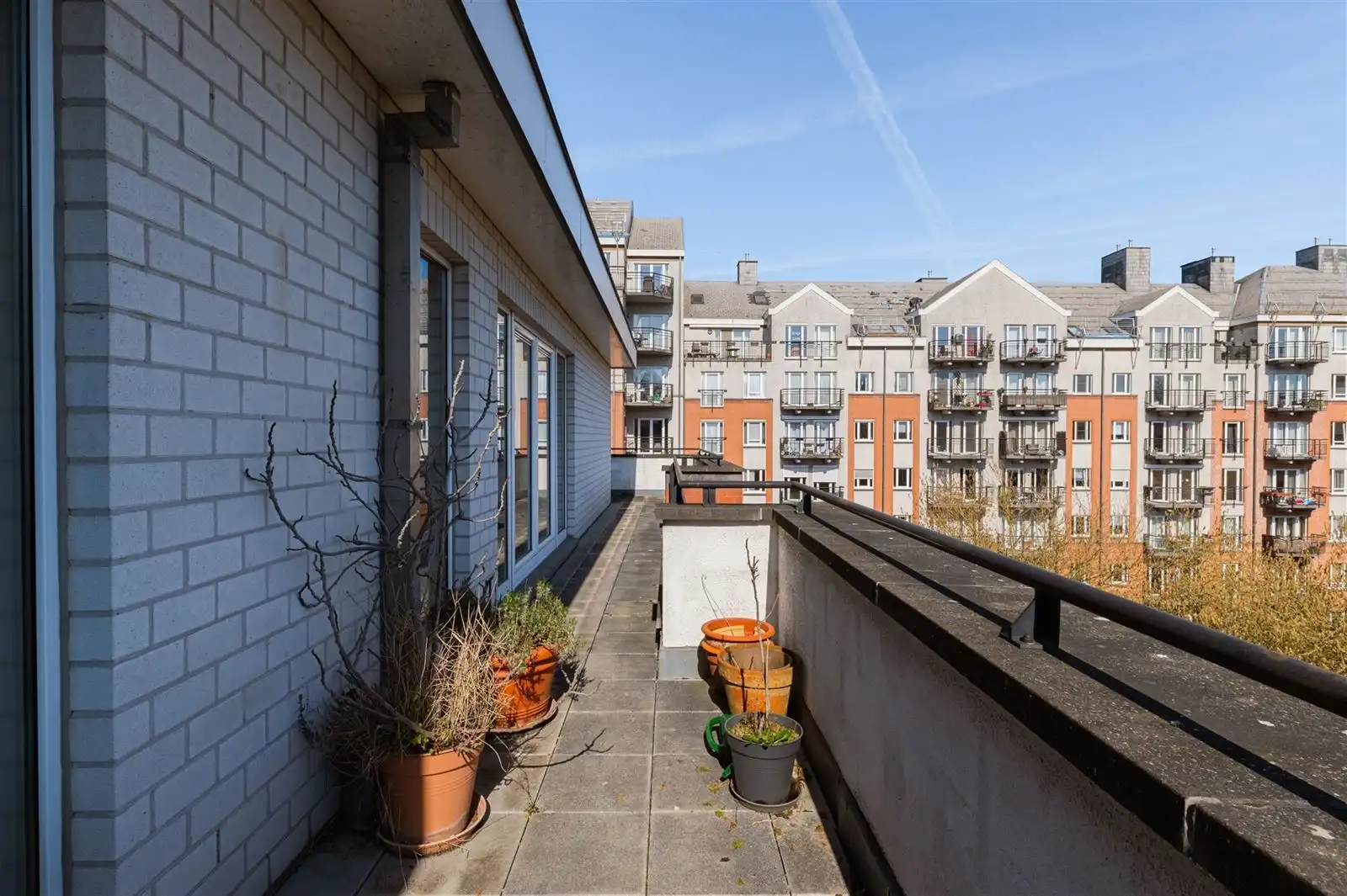 Appartement met magnifiek terras foto 2