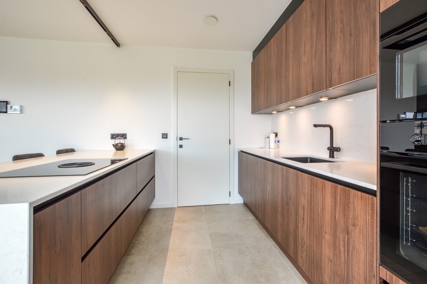 Instapklare halfopen nieuwbouwwoning te Varsenare! foto 10