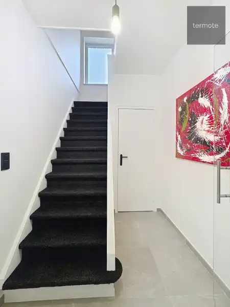 magazijn met woonst foto 28