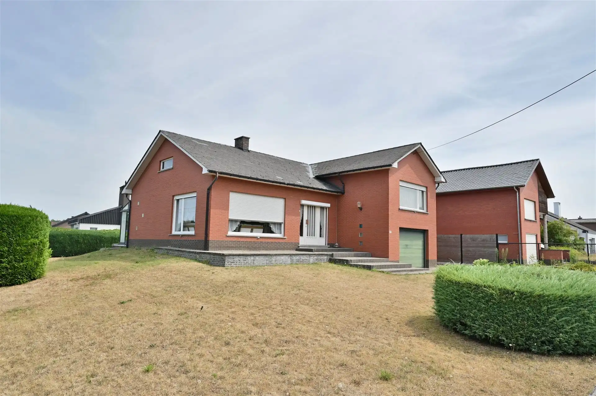 Hoofdfoto van de publicatie: Ruime woning vol potentieel op 906 m² te Blauberg (Herselt)