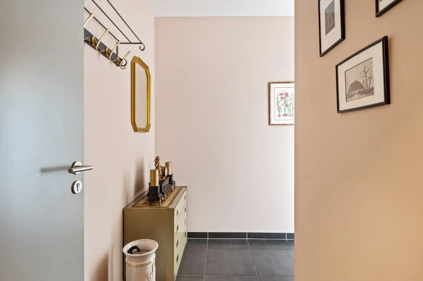 Recent, energiezuinig app. op 2e verd. met 2 slpk. en terras foto 13